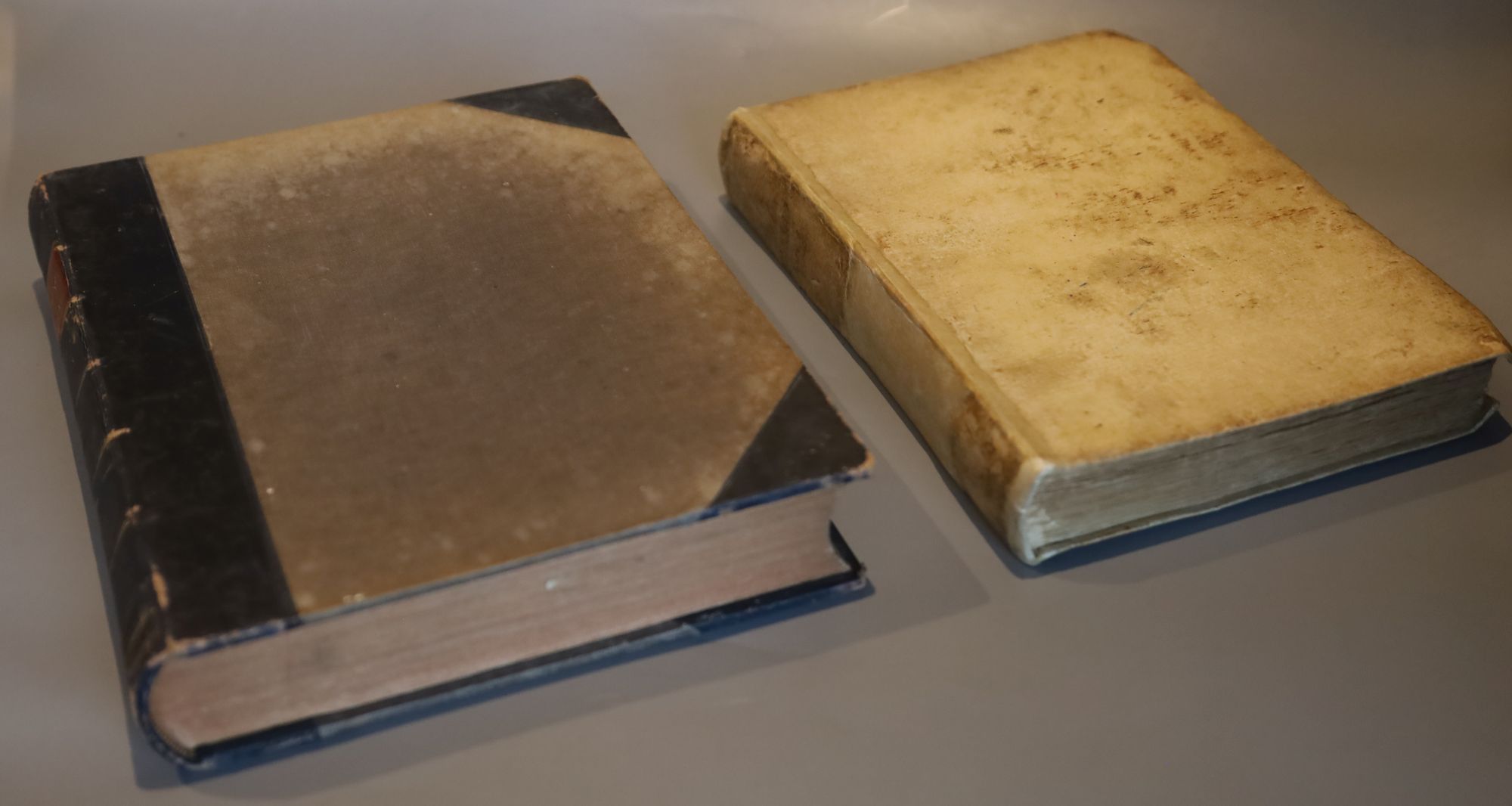 Vasari, Giorgio - Le Vite de piu eccellenti pittori, scultori, & architettori, vol 1 only (of 3), two, limp vellum, covers soiled, con